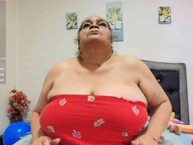 VickyBoobss Live Webcam on BongaCams