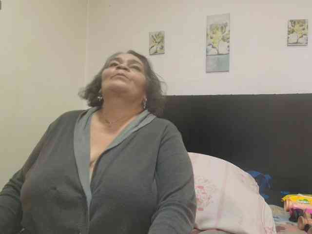 QueenMatturex webcam