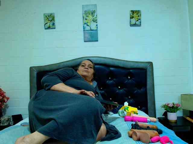 QueenMatturex webcam
