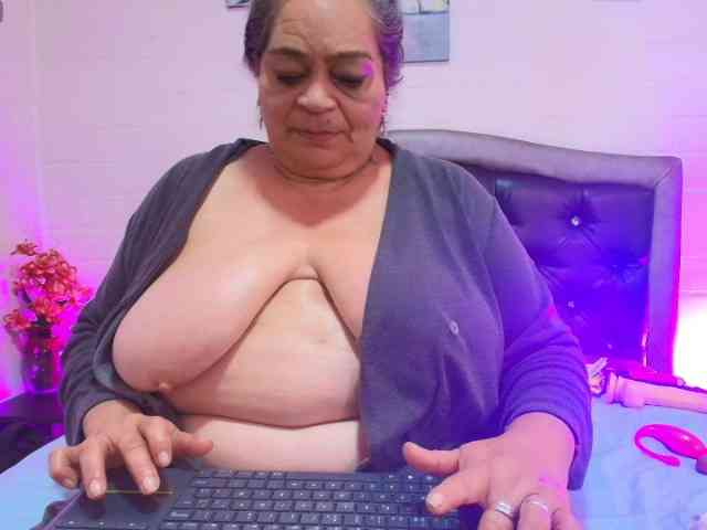 VickyBoobss VickyBoobss