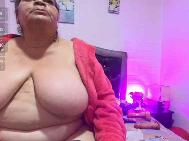 QueenMatturex webcam