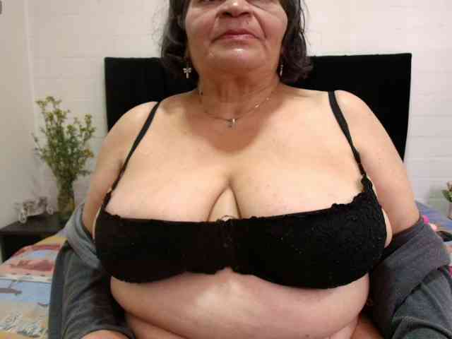 VickyBoobss