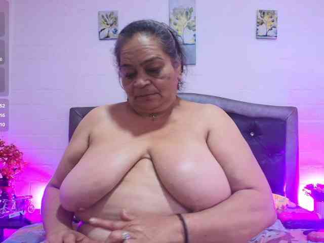 QueenMatturex webcam