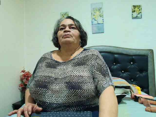 QueenMatturex webcam