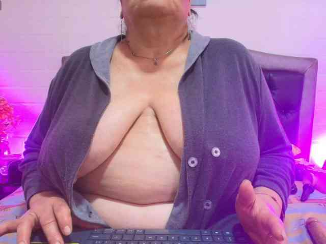 VickyBoobss VickyBoobss
