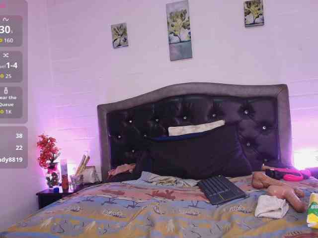 QueenMatturex webcam