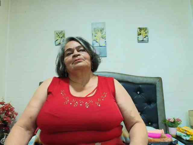 QueenMatturex webcam