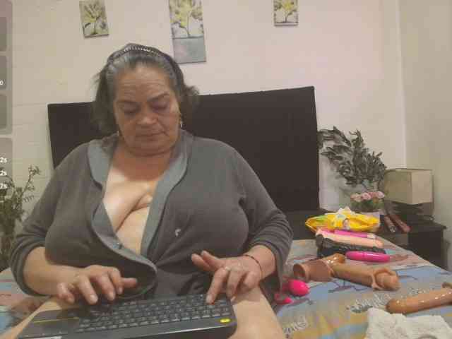 VickyBoobss VickyBoobss