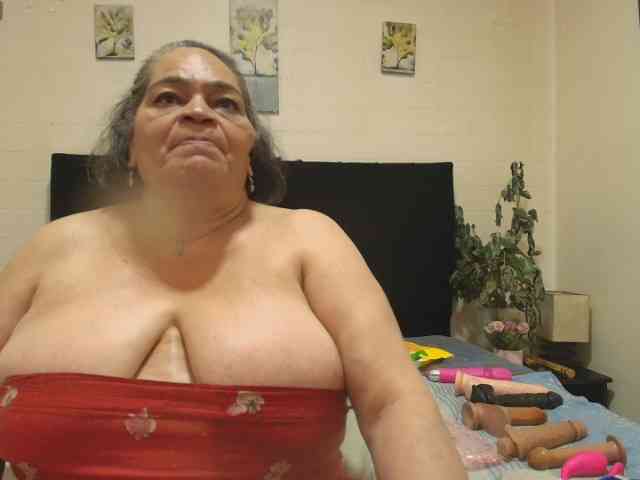 VickyBoobss
