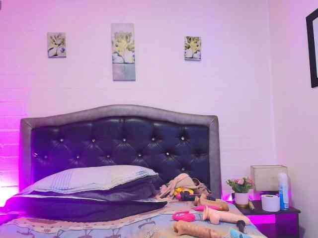 QueenMatturex webcam