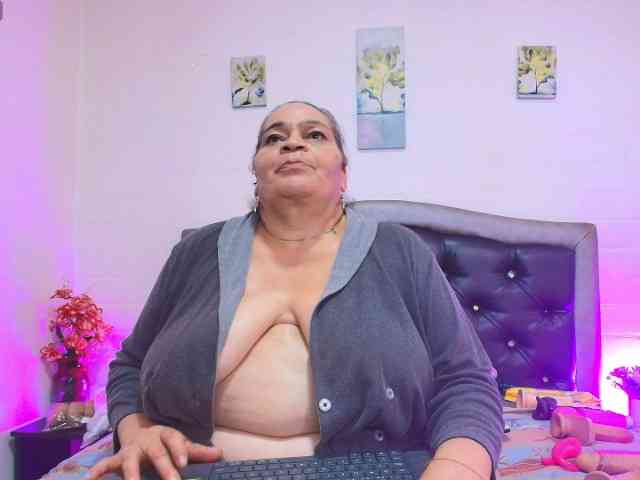 VickyBoobss