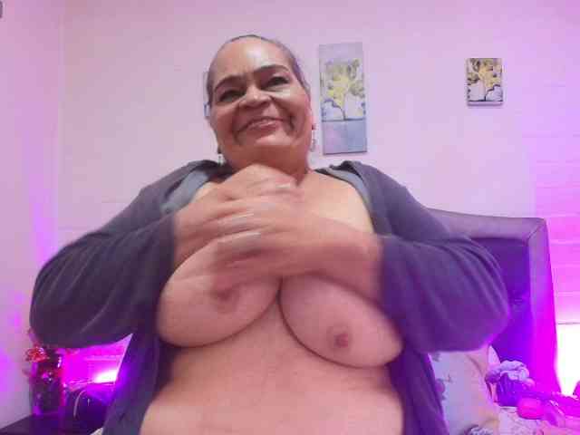 Model: QueenMatturex