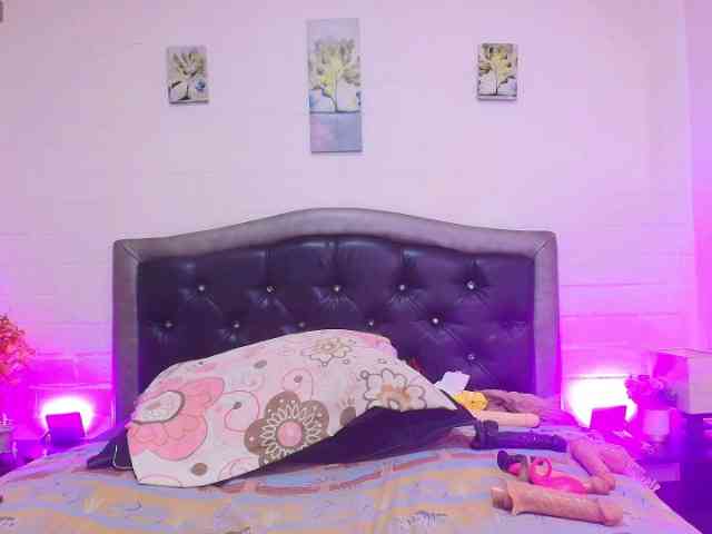QueenMatturex webcam