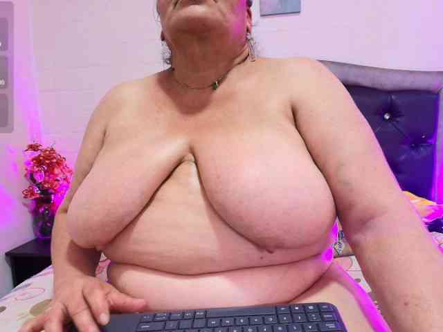 VickyBoobss VickyBoobss