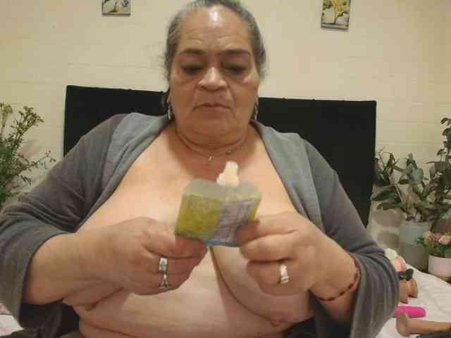 QueenMatturex webcam