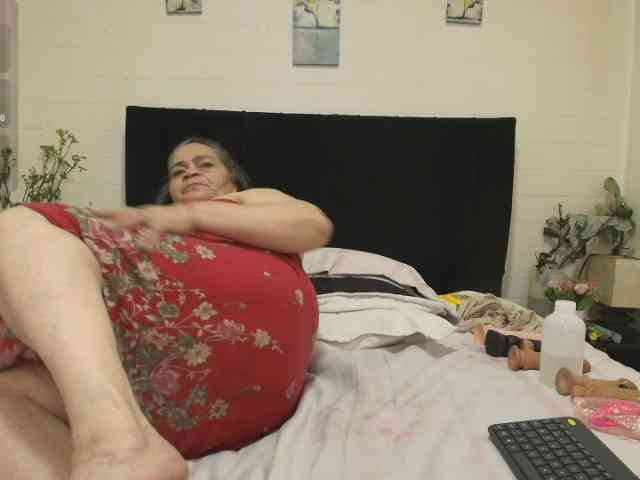 QueenMatturex webcam