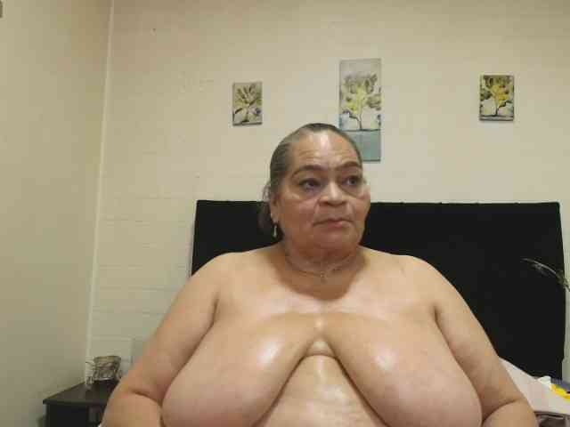 VickyBoobss