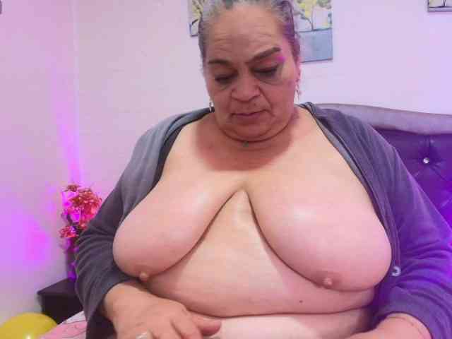 Model: QueenMatturex
