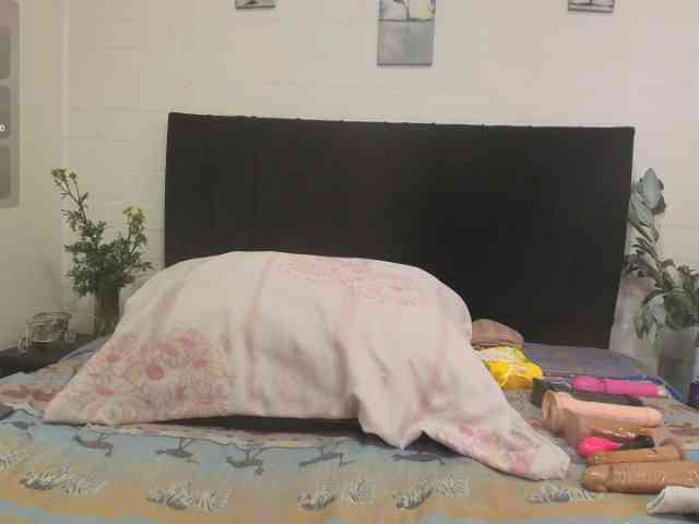 QueenMatturex webcam