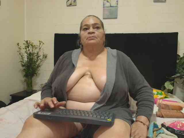 QueenMatturex webcam
