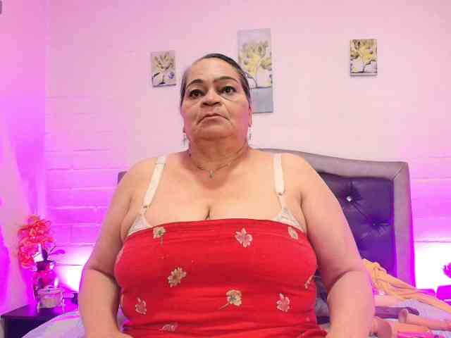 QueenMatturex webcam