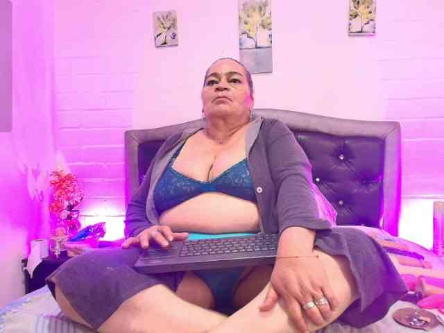 VickyBoobss