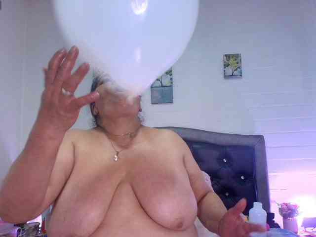 VickyBoobss