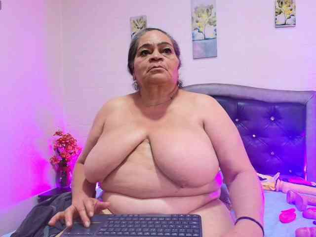 VickyBoobss VickyBoobss