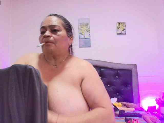 QueenMatturex webcam