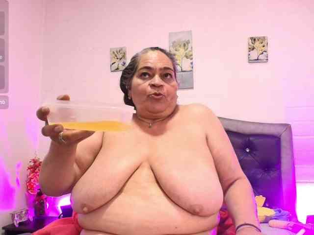 VickyBoobss Live Webcam on BongaCams