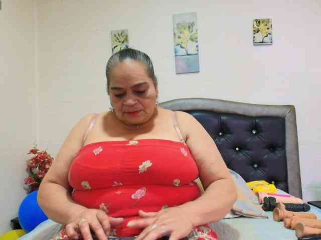 VickyBoobss