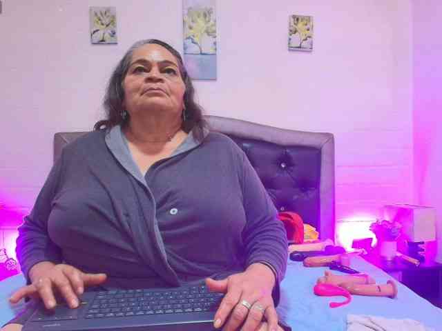 VickyBoobss Live Webcam on BongaCams