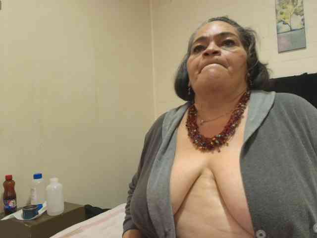 VickyBoobss
