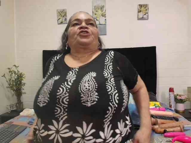 VickyBoobss