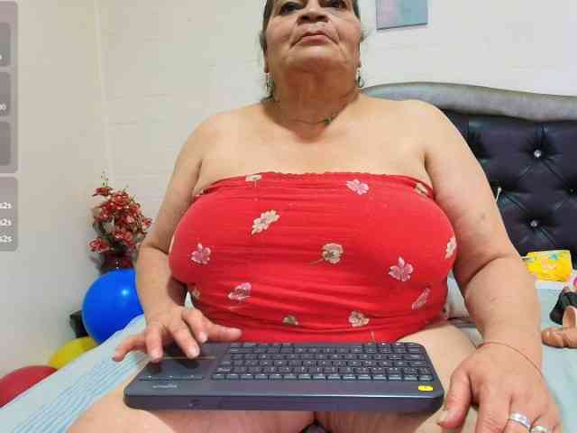 VickyBoobss Live Webcam on BongaCams