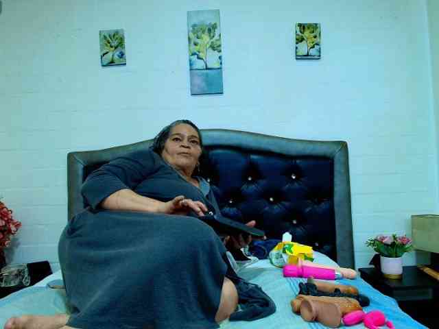 QueenMatturex webcam