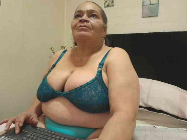 QueenMatturex webcam