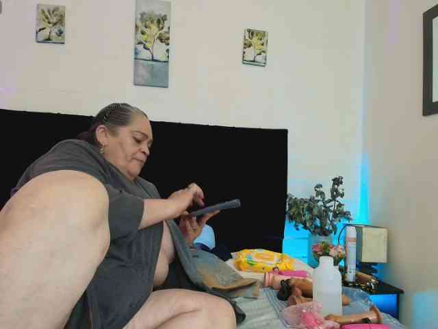 Modella: QueenMatturex