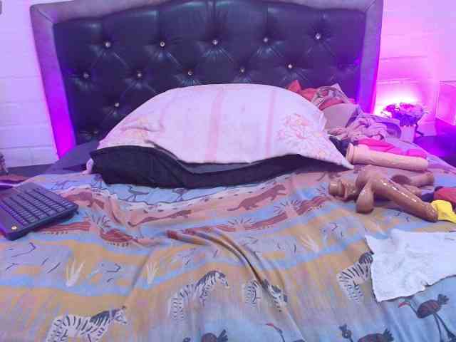 QueenMatturex webcam