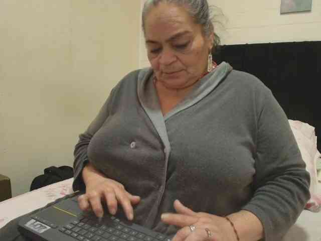VickyBoobss