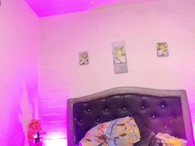 QueenMatturex webcam