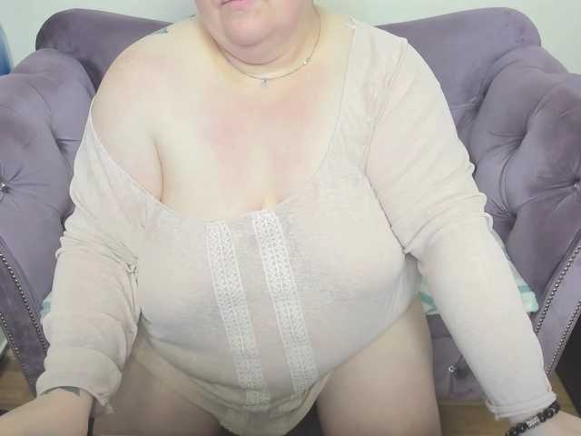 fashiona live cam on BongaCams