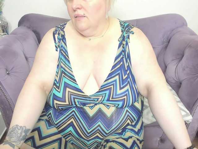 fashiona live cam on BongaCams