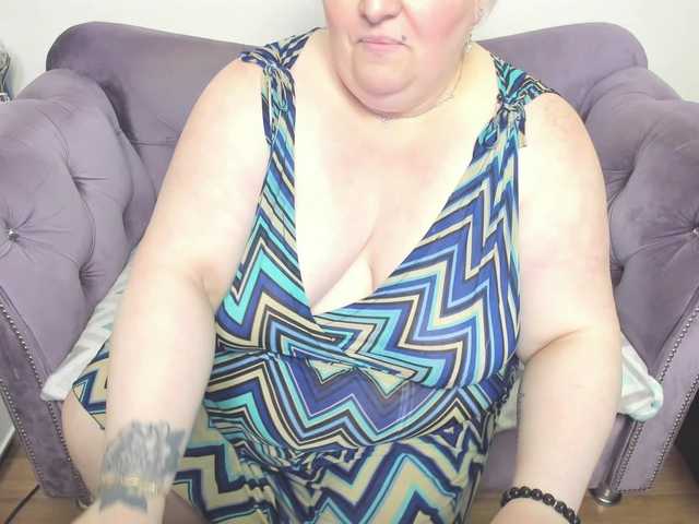 fashiona live cam on BongaCams