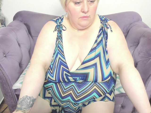 fashiona live cam on BongaCams