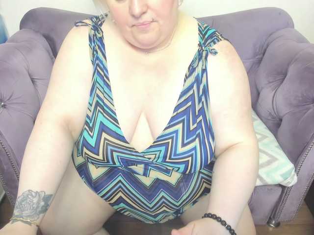 fashiona live cam on BongaCams