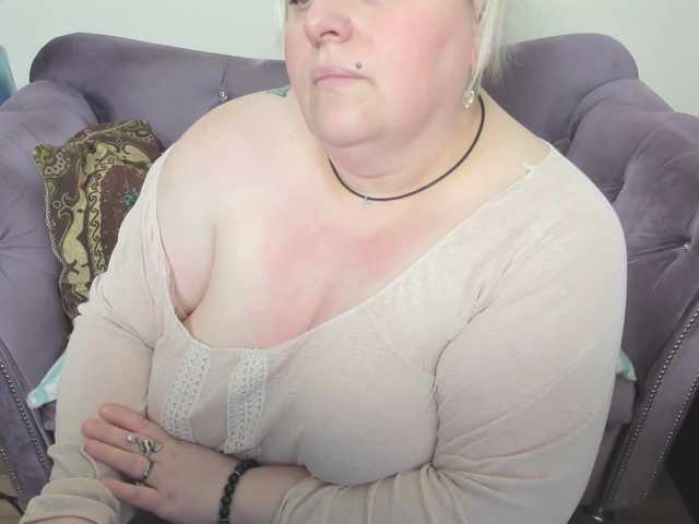 fashiona's BongaCams show and profile