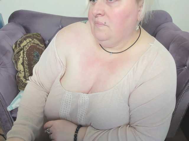 fashiona's BongaCams show and profile