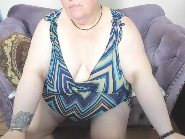 fashiona's BongaCams show and profile