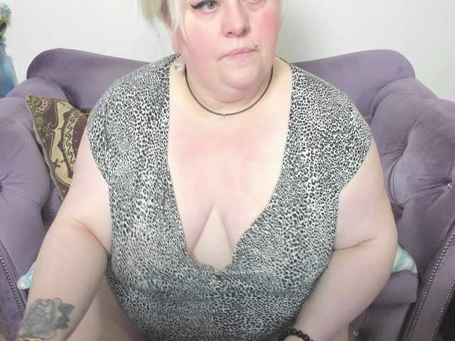 fashiona's BongaCams show and profile